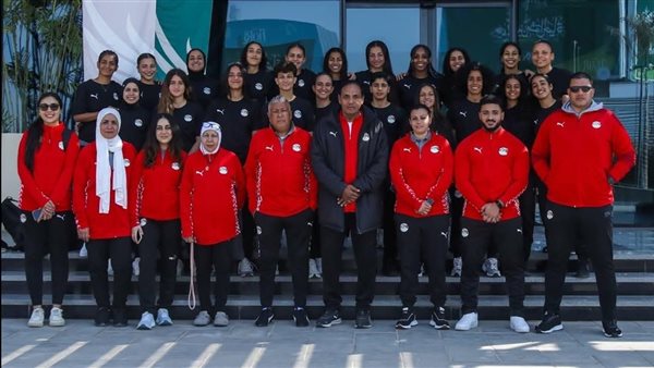 بعثة منتخب مصر للكرة النسائية تغادر إلى السعودية