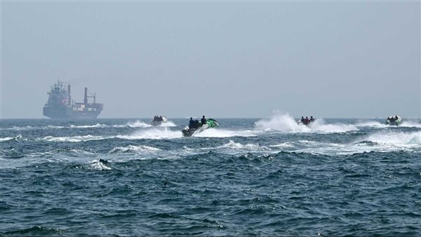 خبير سياسي: الحصار البحري الأمريكي "لي ذراع" لإيران