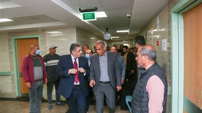 محافظ كفرالشيخ يتفقد مستشفى برج البرلس المركزي لمتابعة سير العمل والخدمات الطبية