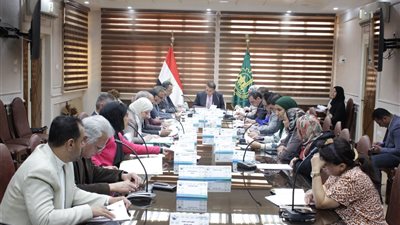 محافظ القليوبية يترأس اجتماع مجلس إدارة المناطق الصناعية لبحث طلبات المستثمرين