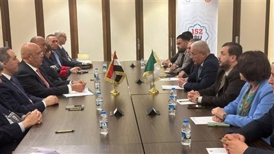 رئيس البرلمان يلتقي نظيره البحريني ورئيس المجلس الشعبي الوطني الجزائري
