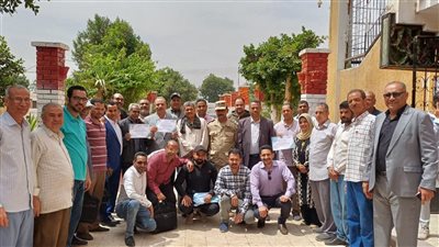 تكريم معلمَي اللغة العربية بأبوتشت العسكرية بنين 
