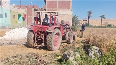 إزالة فورية للتعديات على الأراضي الزراعية بإطسا في الفيوم