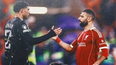 لفتة إنسانية تجمع أشرف حكيمي ومحمد صلاح بعد صدمة الخروج الأوروبي