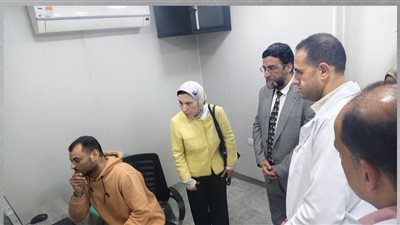  عميد طب  المنصورة الجديدة في زيارة لمستشفى جمصة 