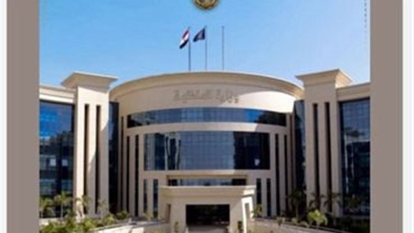 إنهاء خدمة فرد شرطة بسبب سائحة الجمالية.. ما القصة؟