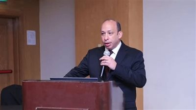 حسام صلاح مراد عميد قصر العيني 