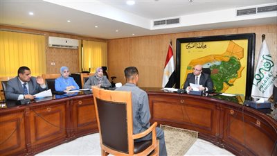 محافظ الفيوم يوجه بتجهيز إحدى الفتيات غير القادرات من الأولى بالرعاية