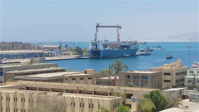 تداول 19 ألف طن و996 شاحنة بضائع بموانئ البحر الأحمر