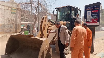 محافظ الدقهلية يتابع رفع كفاءة الحدائق ومنظومة النظافة بميت غمر