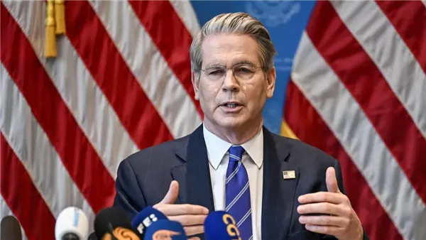 بيسنت: تخفيف العقوبات مؤقتاً على النفط الروسي لتفادي "سيناريوهات نهاية العالم"