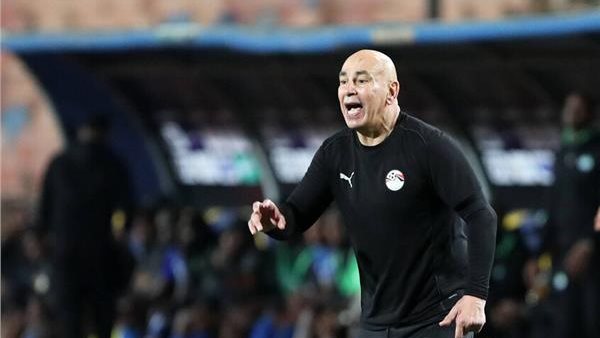 ثروت سويلم : حسام حسن يعمل مع المنتخب بدون  عقد منذ فبراير الماضي