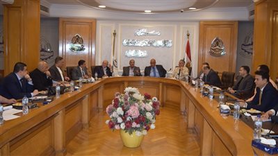 غرفة القاهرة تطالب بإعادة النظر في مواعيد سير النقل الثقيل لدعم حركة التجارة