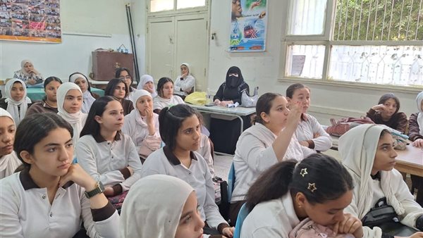 الانتماء ونشر القيم الإيجابية.. ضمن أنشطة مناقشات قصور الثقافة