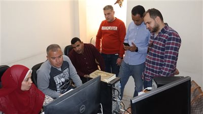 رئيس مياه الفيوم يبحث حلول لعدد من شكاوى ضعف المياه بمركز سنورس