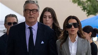 أليك بالدوين يواجه محاكمة جديدة بتهمة إطلاق النار في فيلم 