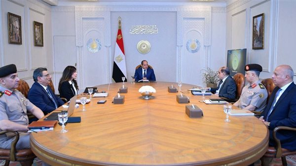 عاجل.. الرئيس السيسي يجتمع مع وزير الإسكان
