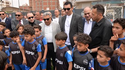 محافظ الدقهليه ووزير الشباب يتفقدان اعمال التطوير الجاريه باستاد المنصورة