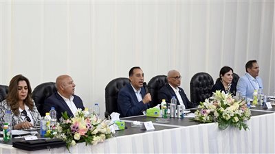 مدبولي يلتقى أعضاء مجلسي النواب والشيوخ وكبار مشايخ وعواقل سيناء