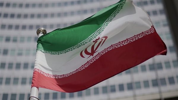 التلفزيون الإيرانى: إعادة فتح المجال الجوى على 4 مراحل