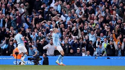مانشستر سيتي يهزم آرسنال في قمة مثيرة بالدوري الإنجليزي