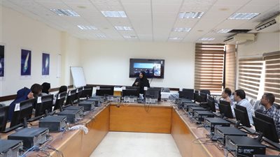 البحر الأحمر تطلق دورتين متخصصتين لتعزيز مهارات الذكاء الاصطناعي وإدارة أملاك الدولة