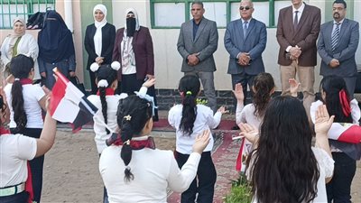 تكريم مديري مدرستي المحمدية والبحوث بالفيوم 