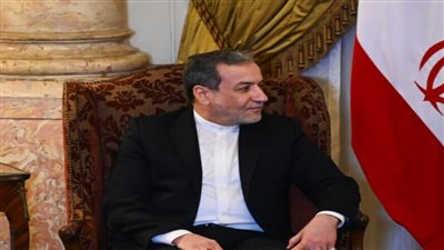 عراقجي: الحصار الأمريكي للمواني الإيرانية انتهاكا لوقف إطلاق النار