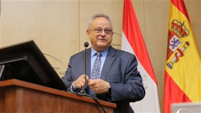 مكتبة الإسكندرية تستضيف الكاتبة الإسبانية إيريني باييخو