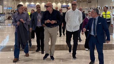 جولة مفاجئة لرئيس «المصرية للمطارات» بمطار الإسكندرية الدولي
