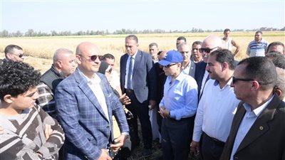 محافظ الغربية يطلق موسم حصاد القمح من مركز زفتى