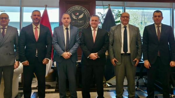 "عزام " في استقبال رئيس البورصة يشدد على  التنسيق لدعم خطط تطوير سوق رأس المال