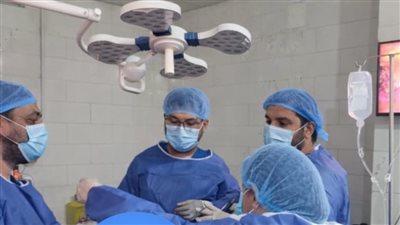 المستشفيات الجامعية بقنا تنجح فى سحب عينة من ورم بالرئة