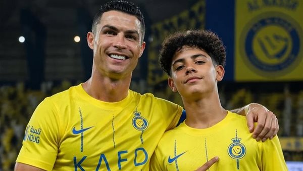 كريستيانو جونيور يقترب من تحقيق حلم اللعب بجوار والده في النصر
