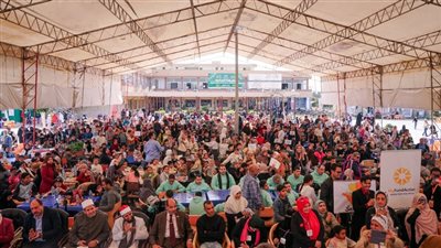 رعاية 1000 طفل.. طلاب الأزهر الوافدون يرسمون البسمة في مبادرة عابرة للقارات