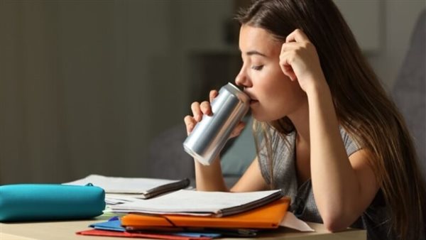 مشروبات الطاقة.. نشاط سريع يخفي وراءه مخاطر صحية| سببتها 3 حوادث خطيرة
