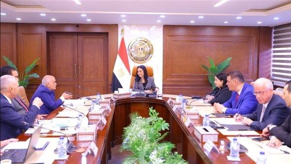 وزيرة التضامن تتابع الموقف التنفيذي لمراكز التجميع والمواءمة