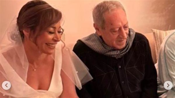 في ذكرى ميلاده.. منة شلبي تطلب الدعاء وقراءة الفاتحة لوالدها (صور)