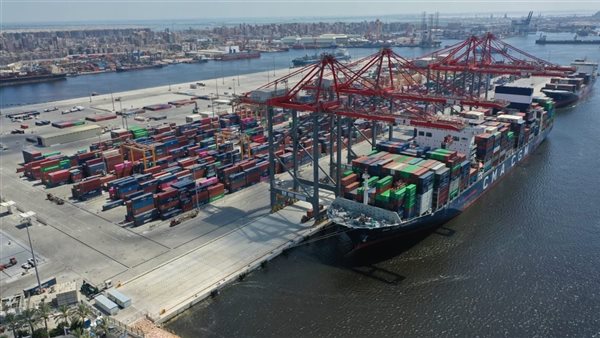 الهيئة العامة لميناء الإسكندرية تتداول 164 ألف طن بضائع