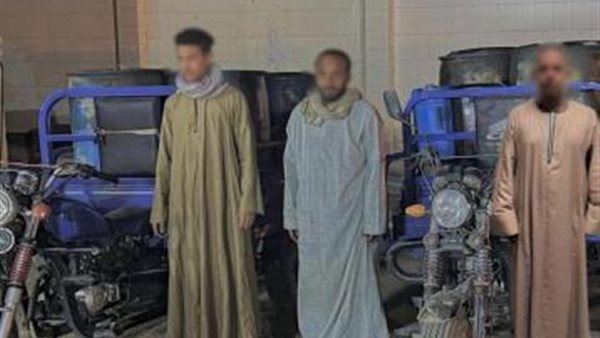 ضبط المتهمين بتجميع وحجب المواد البترولية لبيعها في السوق السوداء