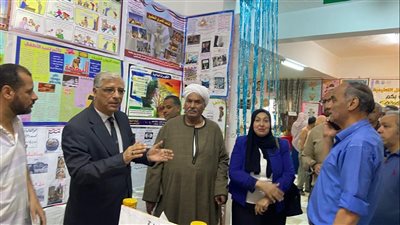 وكيل تعليم قنا يتابع استعدادات المعرض الختامى للأنشطة التربوية 