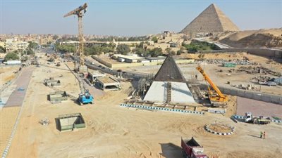 محطة الأهرامات بالجيزة تخطف الأنظار بعد جولة الرئيس السيسي 