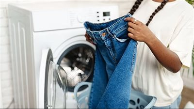 أخطاء شائعة في غسل الملابس وعدد الغسلات المناسبة لنوعية القماش