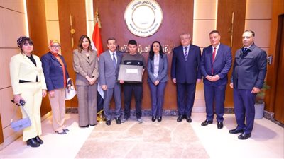 وزيرة التضامن تشهد توزيع أجهزة تعويضية لطلاب الجامعات من ذوي الإعاقة
