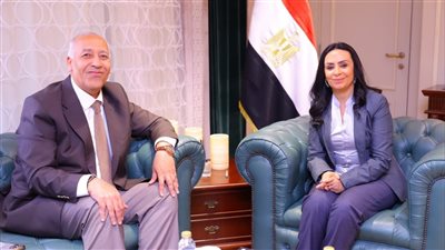 وزيرة التضامن تلتقي رئيس مجلس إدارة 