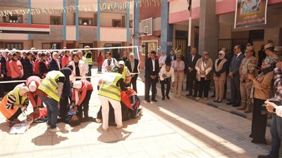 نائب محافظ الإسكندرية تشهد خطة إخلاء بمدرسة الشهيد شريف محمد عمر الإعدادية بنات لتعزيز جاهزية الطوارئ