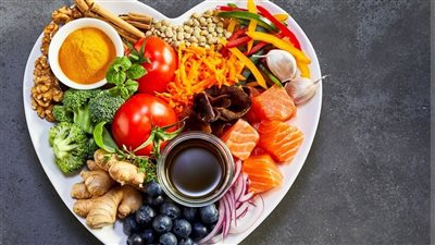 أطعمة تحمي قلبك احرص على تناولها وضعها في قائمة التسوق اليومية؟