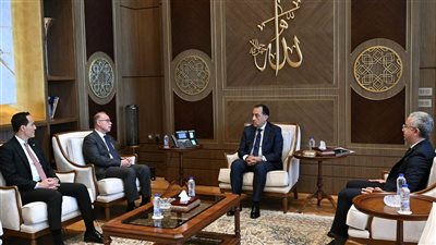 تعيين محمد عوض رئيسًا للهيئة العامة للاستثمار وإيمان منصور نائبًا