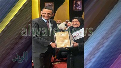نقابة الصحفيين تكرم والدة الزميلة سمية عبدالمنعم
