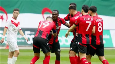 أبطال الكأس يهددون 